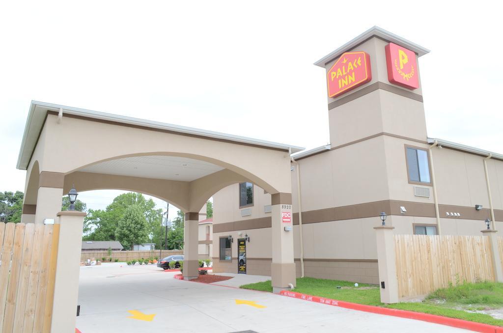 Palace Inn Sam Houston Race Park المظهر الخارجي الصورة