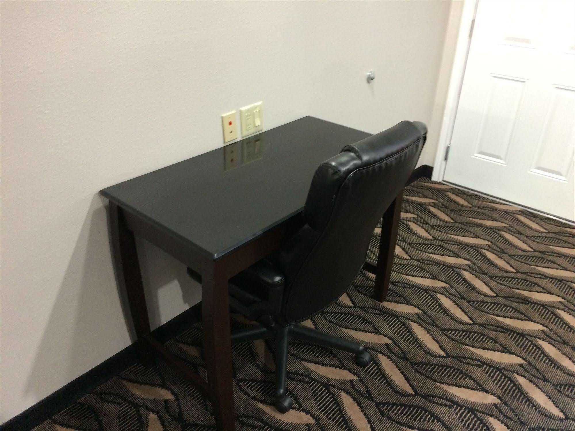 Palace Inn Sam Houston Race Park المظهر الخارجي الصورة