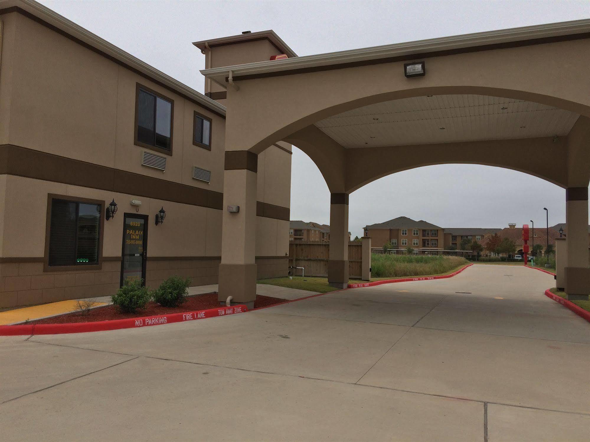 Palace Inn Sam Houston Race Park المظهر الخارجي الصورة