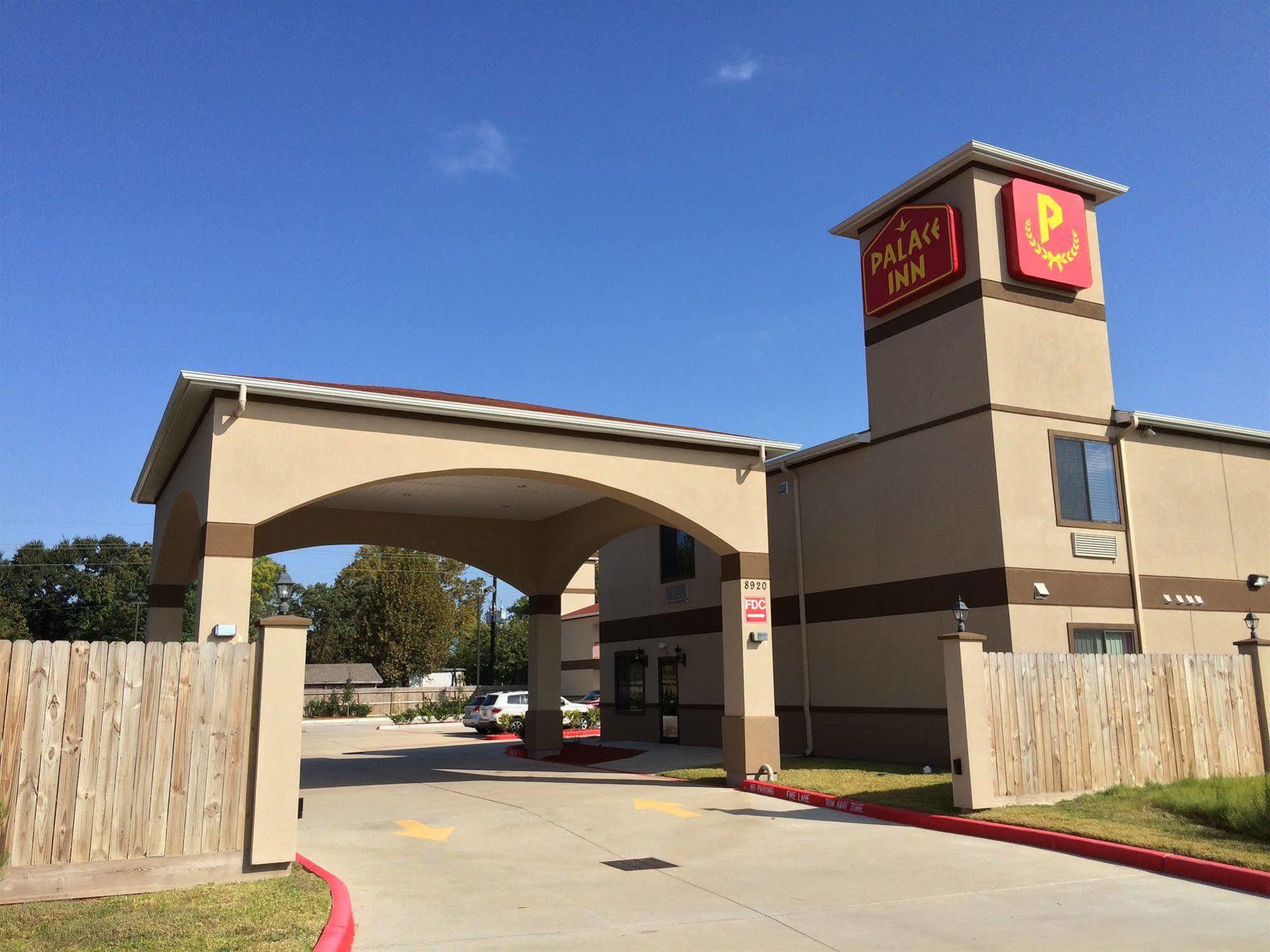 Palace Inn Sam Houston Race Park المظهر الخارجي الصورة