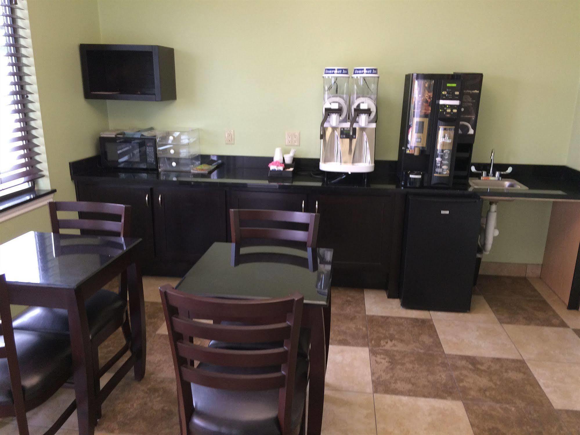 Palace Inn Sam Houston Race Park المظهر الخارجي الصورة